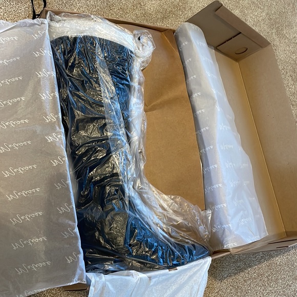 Black suede boots Anthro - Picture 6 of 12